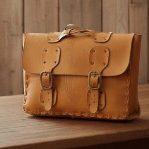 Vintage 70s Yvon Guindon Artisan Leather Messenger Bag Satchel Tan